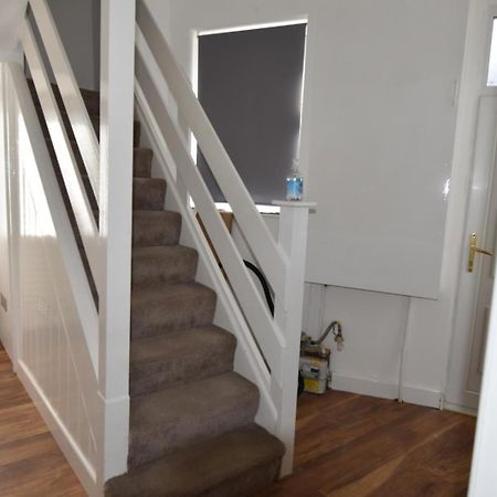 Come On In Lucas Street Newport Train Station Sleep Upto 8 Villa Exterior photo